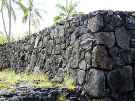 Puuhonua great wall